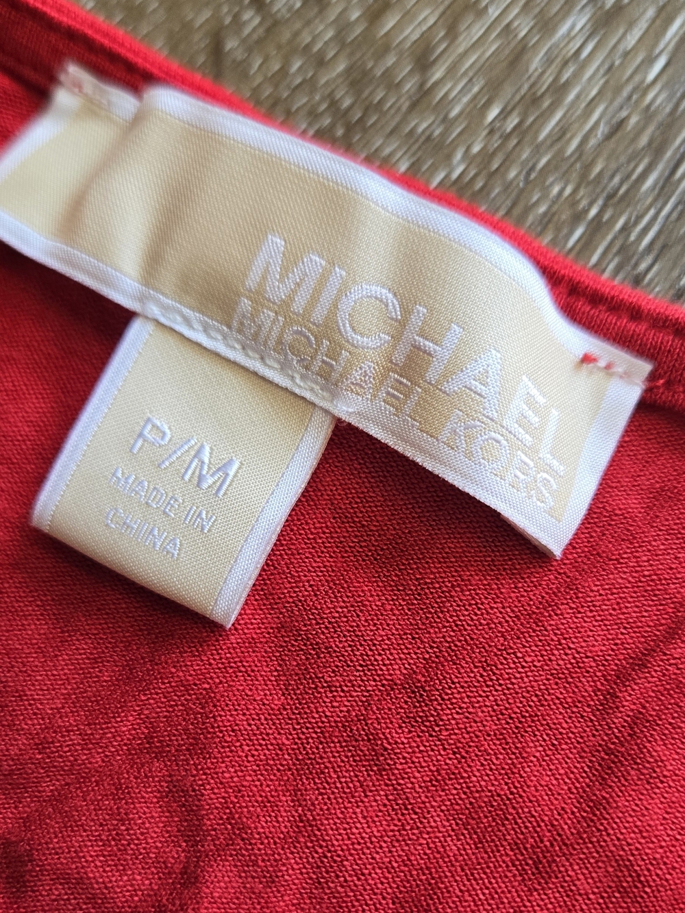 MICHAEL KORS Layered V-Neck Red Tunic Top - Picture 6 of 6